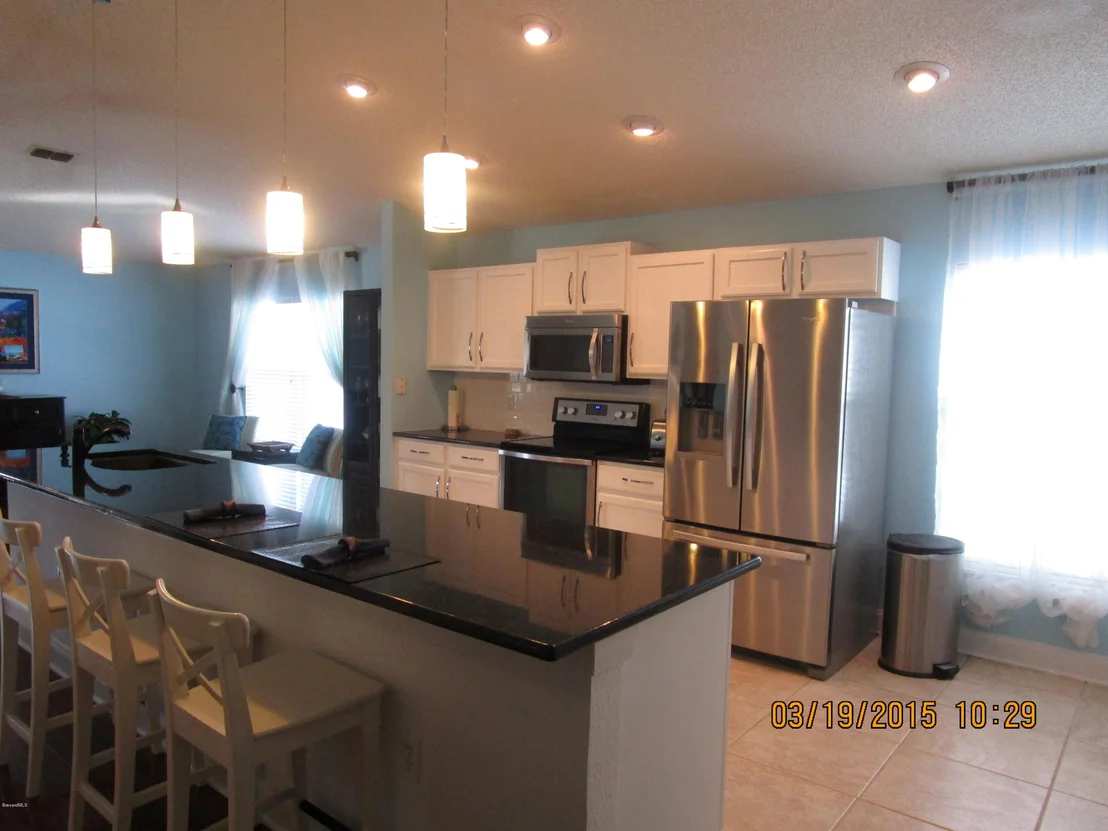 Photo of 1170 White Oak Circle