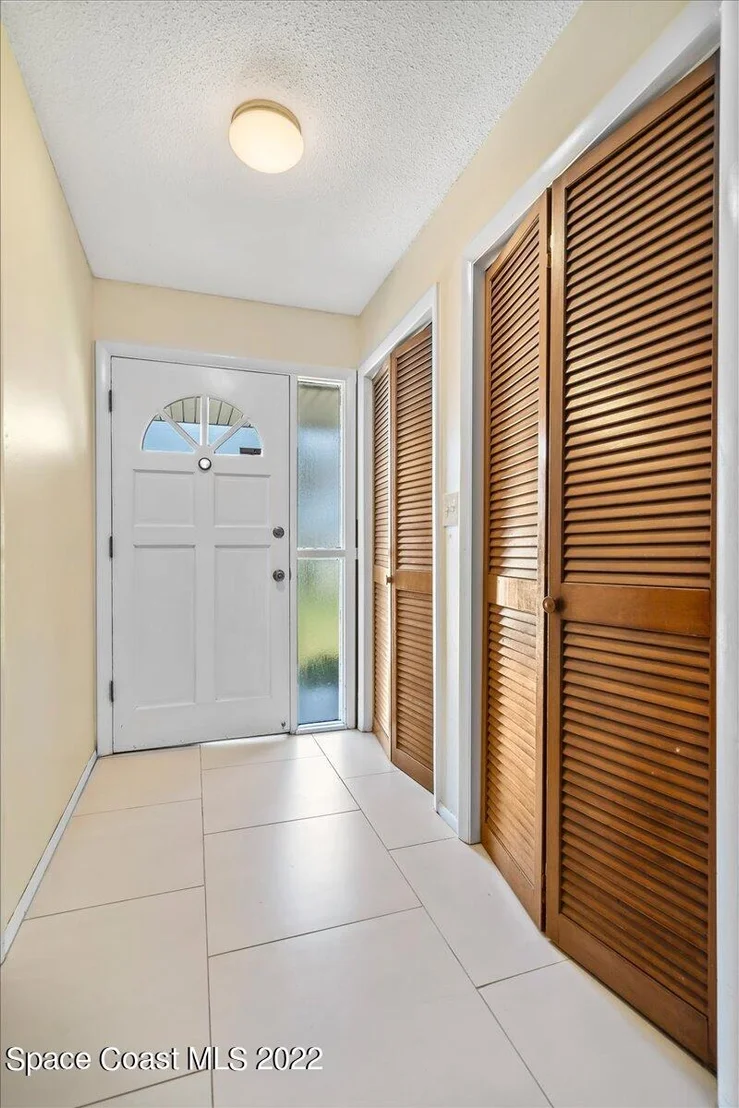 Photo of 329 Dorset Drive