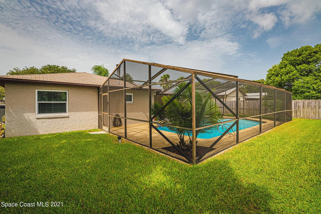 Photo of 845 Berkshire Drive