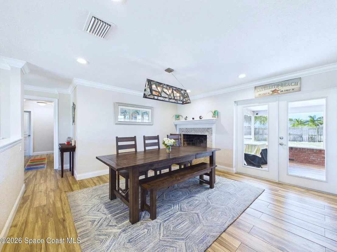 Photo of 645 Kingston Circle