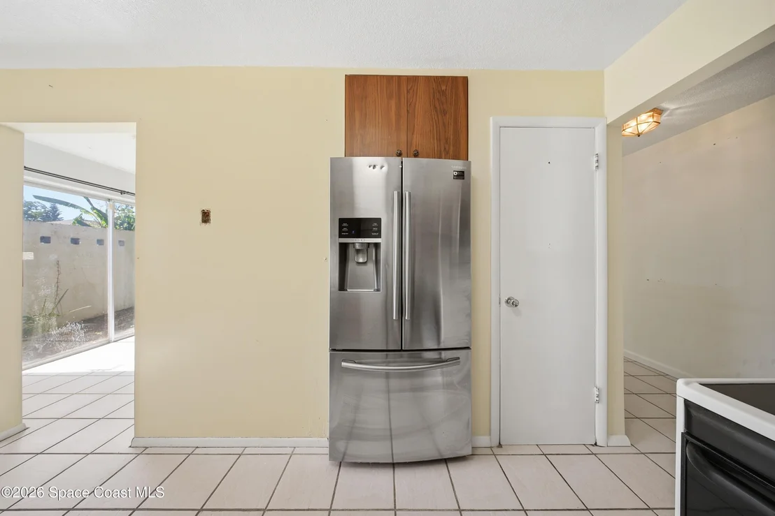 Photo of 1139 Groves Drive