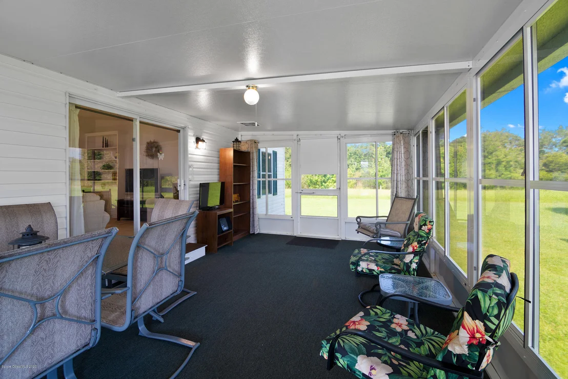 Photo of 355 Outer Drive