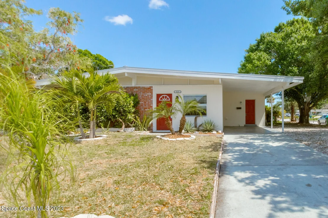 Photo of 825 Tupelo Drive