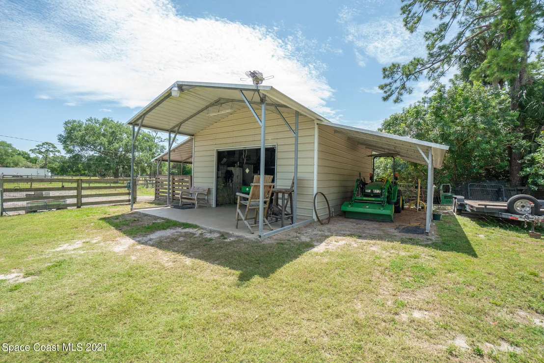 Photo of 3635 Hield Road