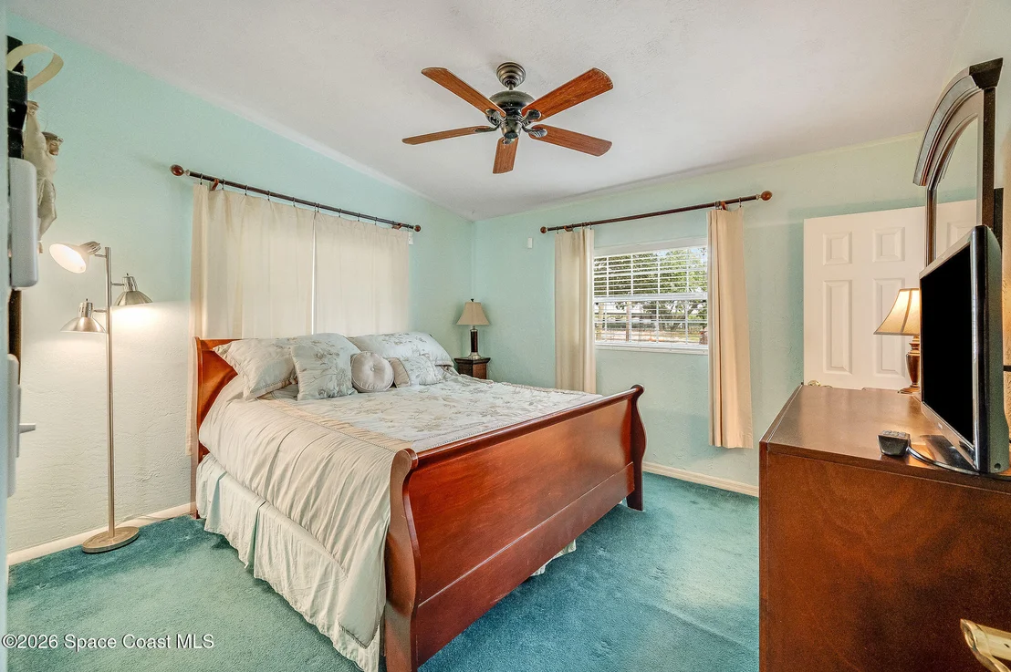 Photo of 986 Sarno Road