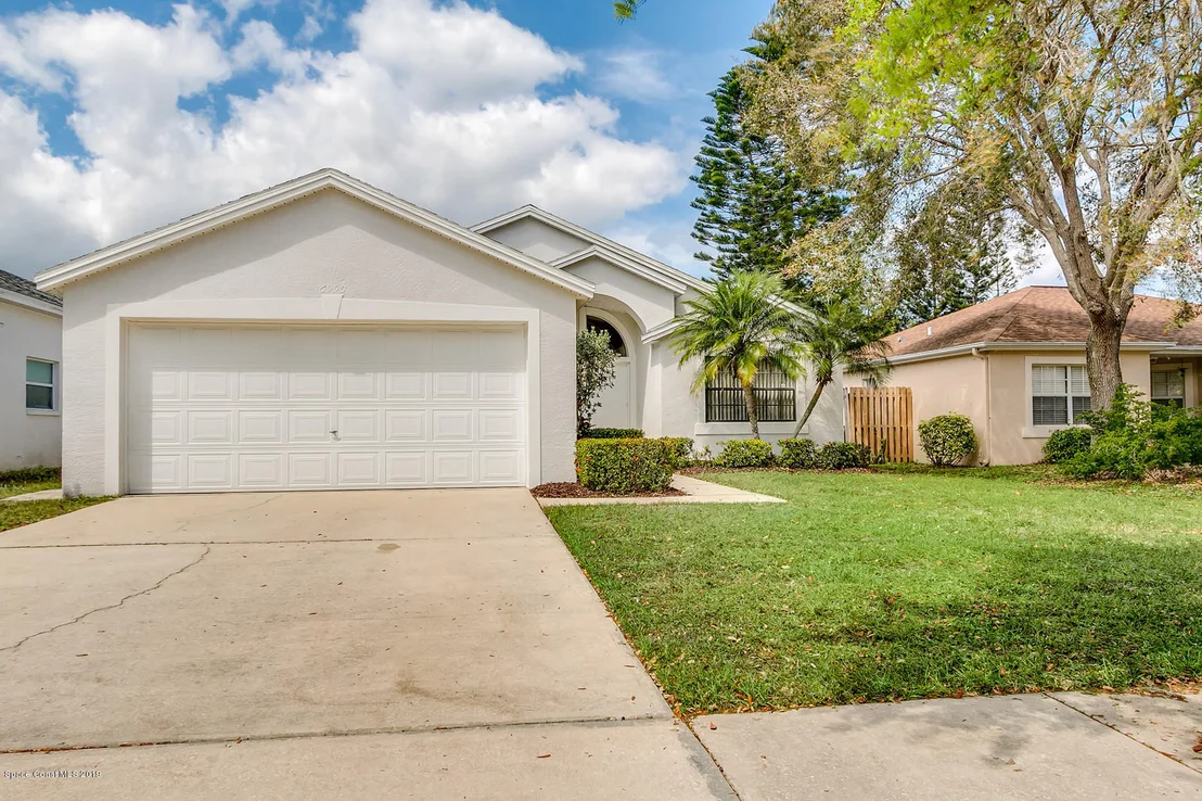 Photo of 6990 Hammock Trace Drive