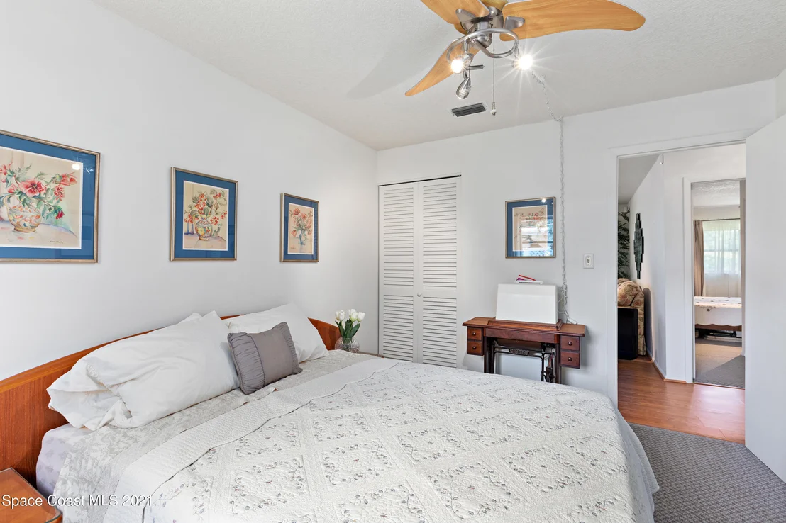 Photo of 584 Westminster Avenue