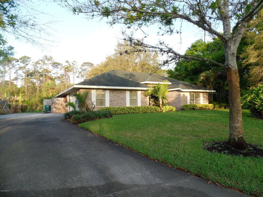 Photo of 7964 Timberlake Drive