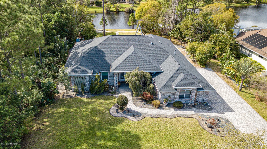 Photo of 4434 Long Lake Road
