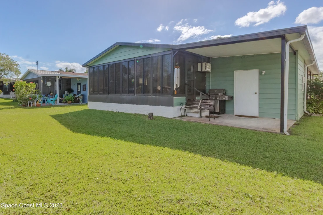 Photo of 4423 Twin Lakes Drive