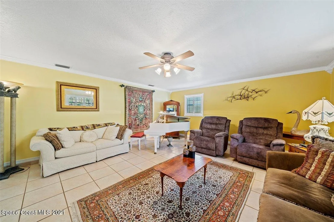 Photo of 270 Campbell Drive