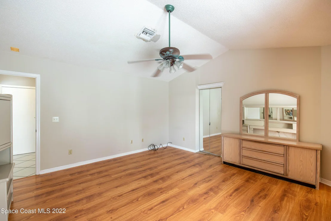 Photo of 573 Orange Avenue