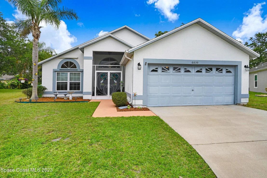 Photo of 6830 Whitetail Court