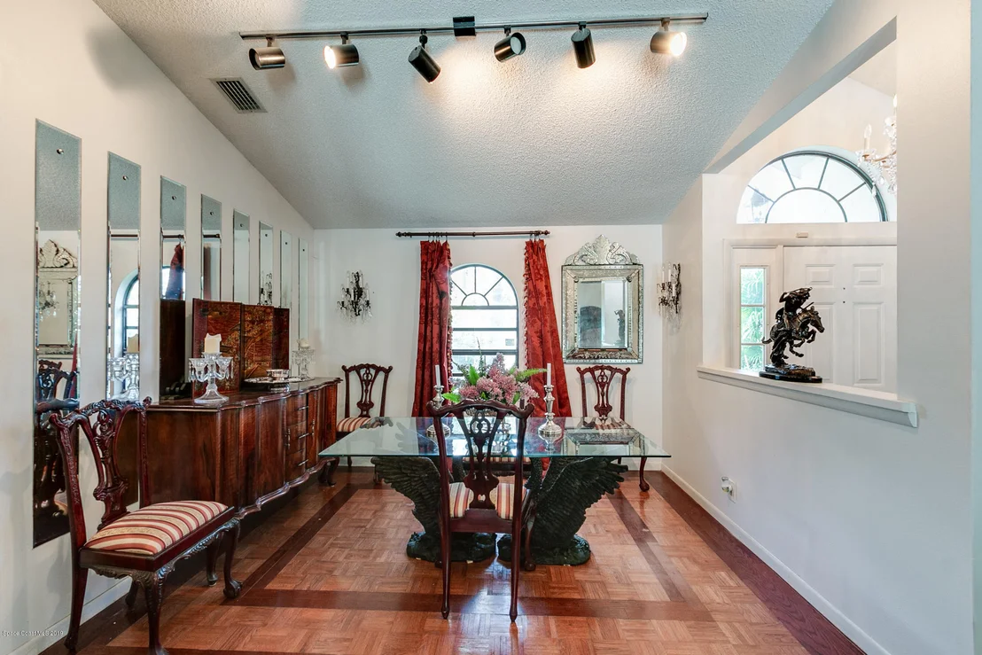 Photo of 854 Spirea Drive