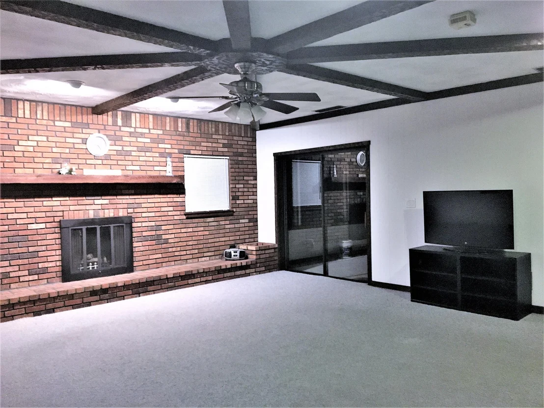 Photo of 413 Skylark Boulevard