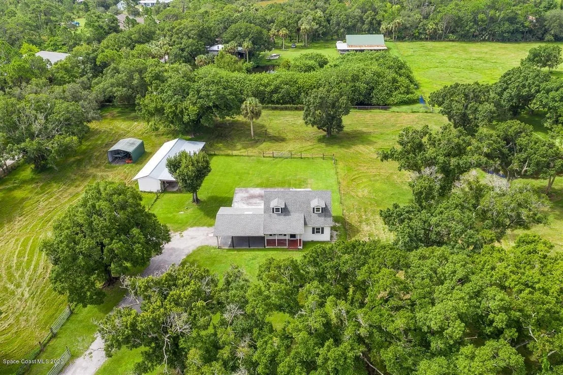 Photo of 1285 Hall Road