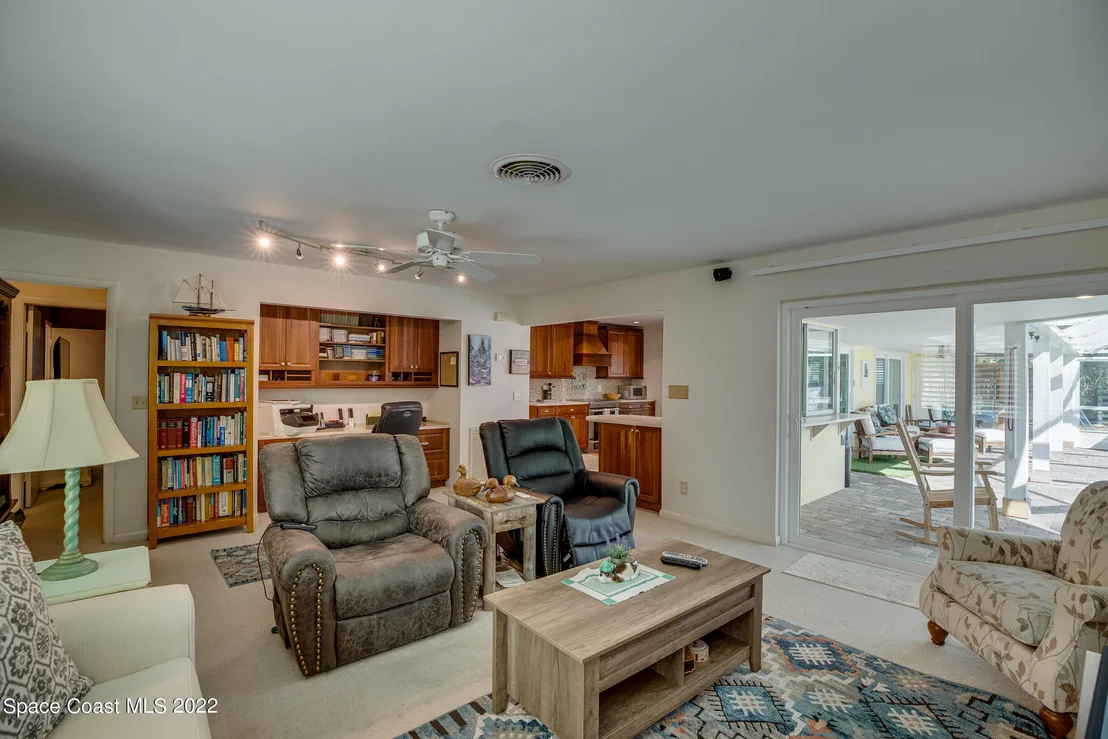 Photo of 685 Glenview Terrace