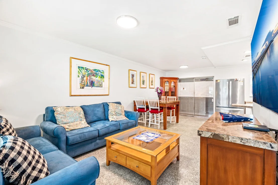 Photo of 1557 Hillcrest Drive