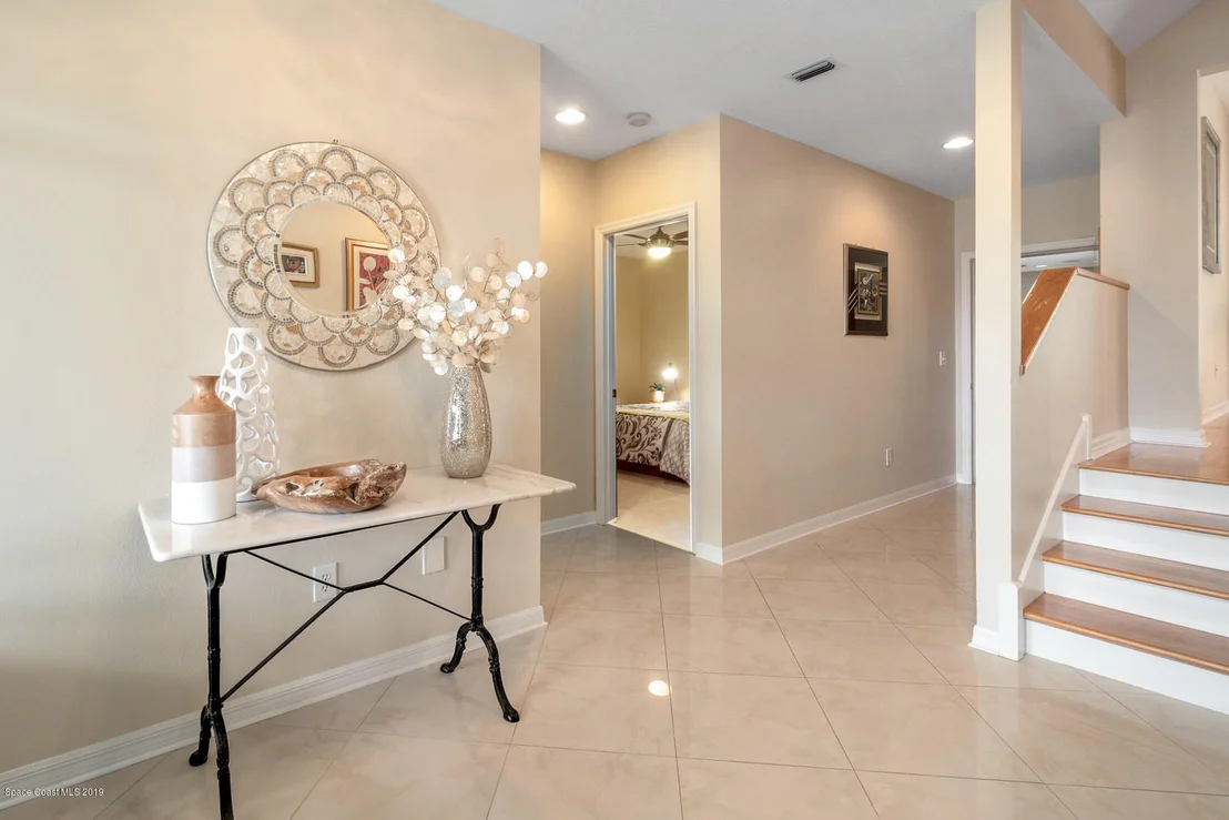 Photo of 865 N Indian River Drive N