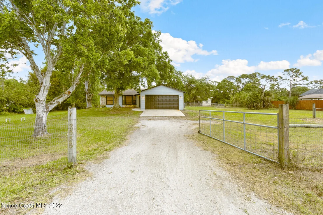 Photo of 2545 Billie Lane