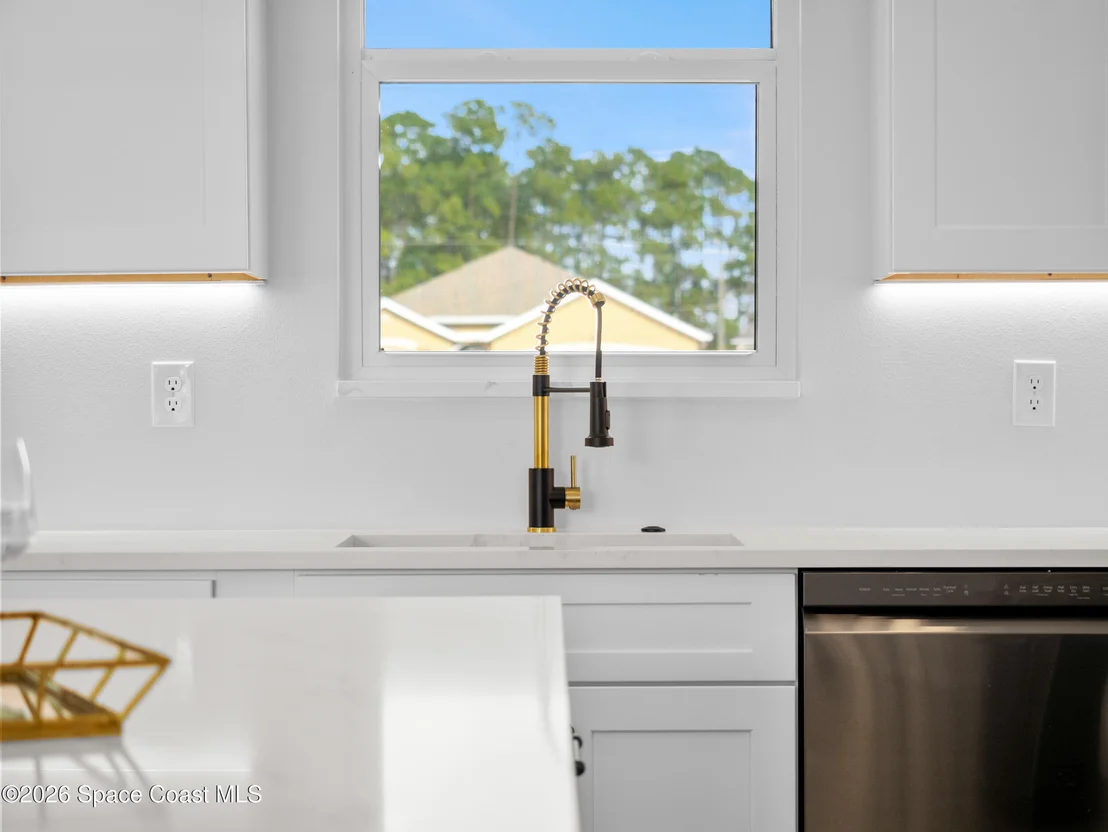 Photo of 3051 Eldron Boulevard SE