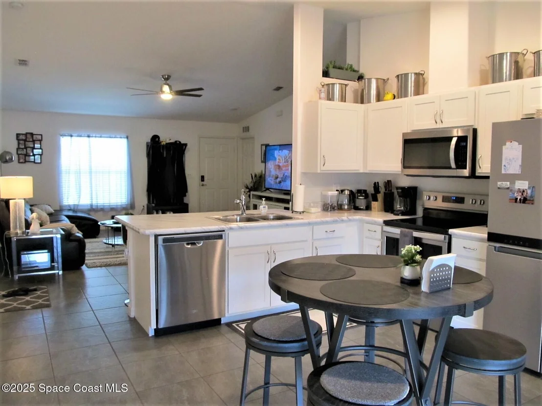 Photo of 2811 Detached Circle SE