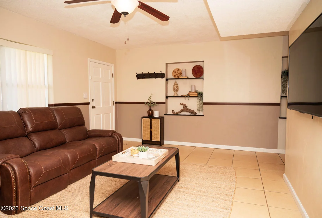 Photo of 633 Wisteria Drive