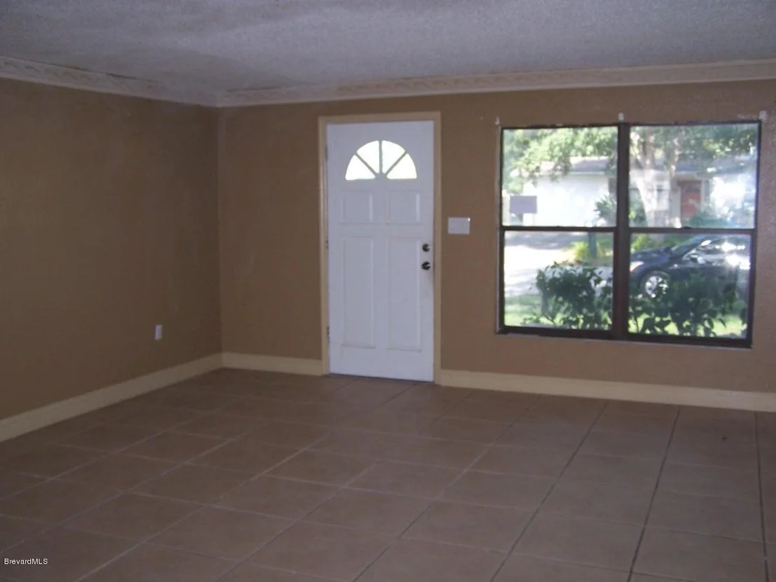 Photo of 1339 Estridge Drive