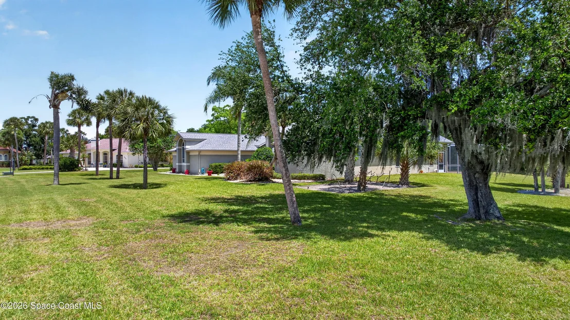 Photo of 900 Bluegrass Lane