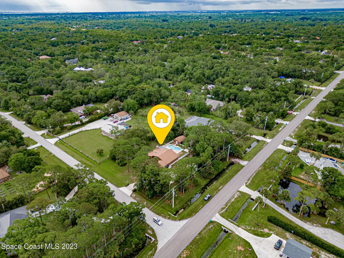 Photo of 4493 Country Road