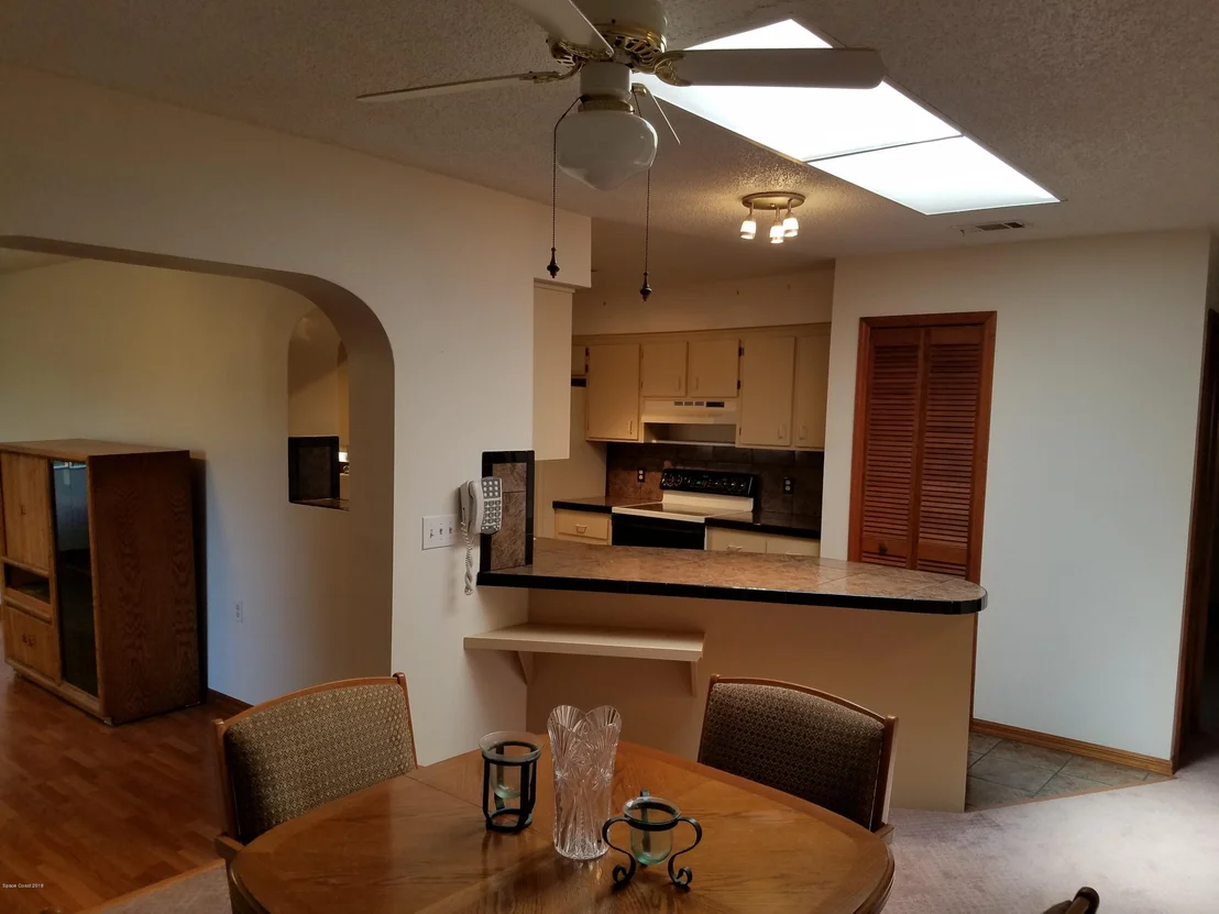 Photo of 993 Hibiscus Street