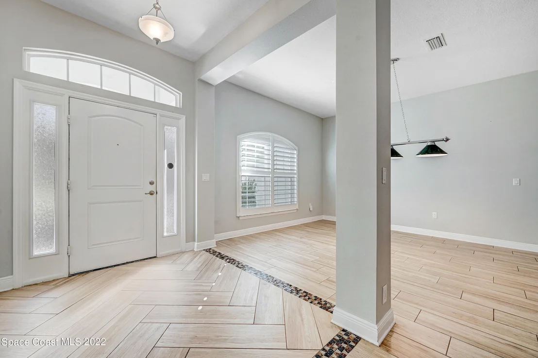 Photo of 2324 Merlin Drive