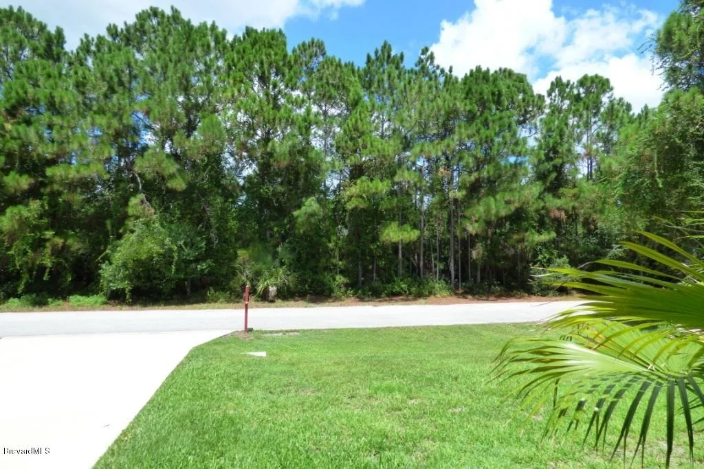 Photo of 930 SE Sable Circle