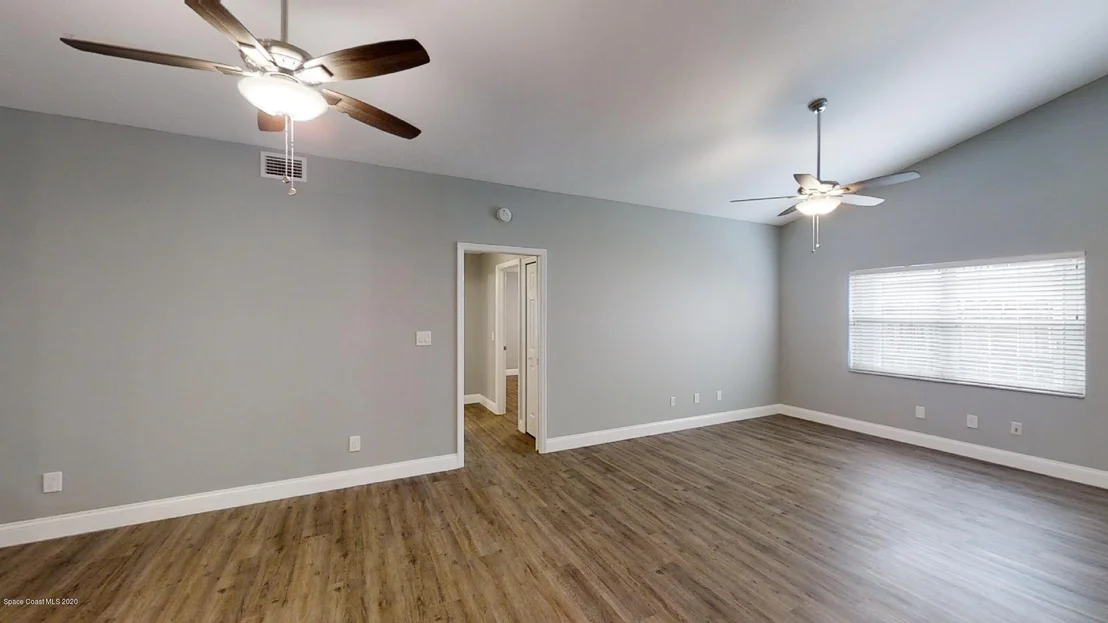 Photo of 925 Pelican Lane