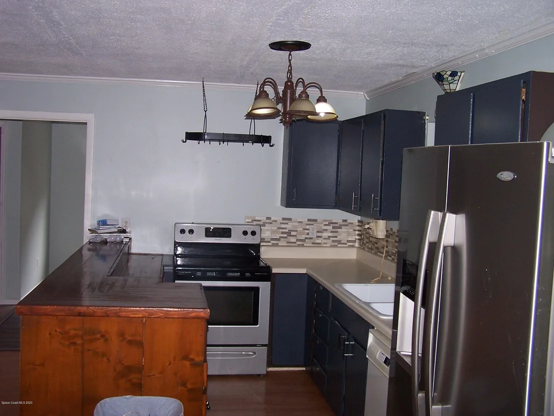 Photo of 6115 Adina Road