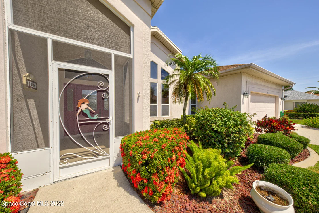 Photo of 1004 Fieldstone Drive