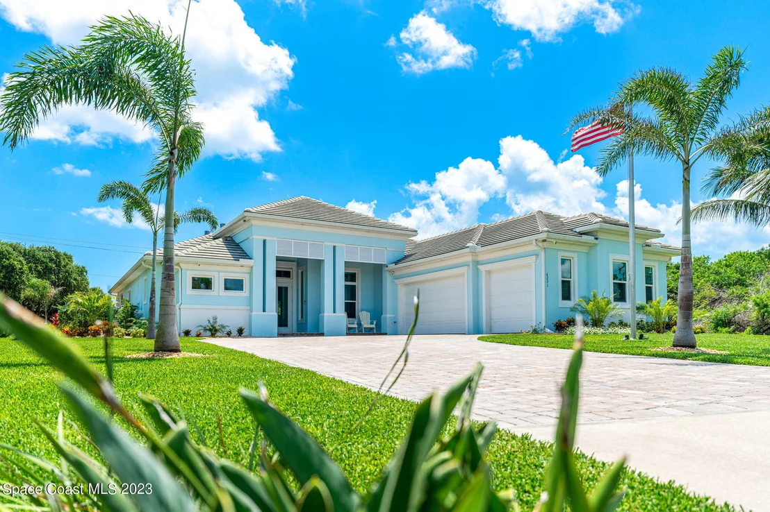 Photo of 6231 Windward Lane