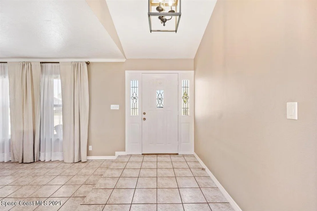 Photo of 475 Lee Avenue