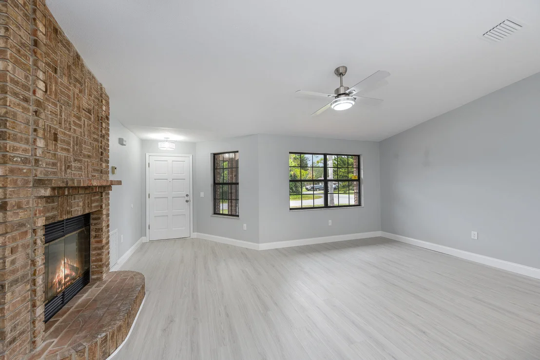 Photo of 6375 Hudson Road