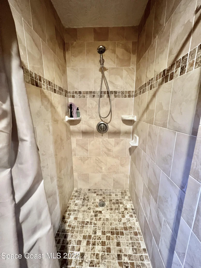 Photo of 16 Sloop Drive
