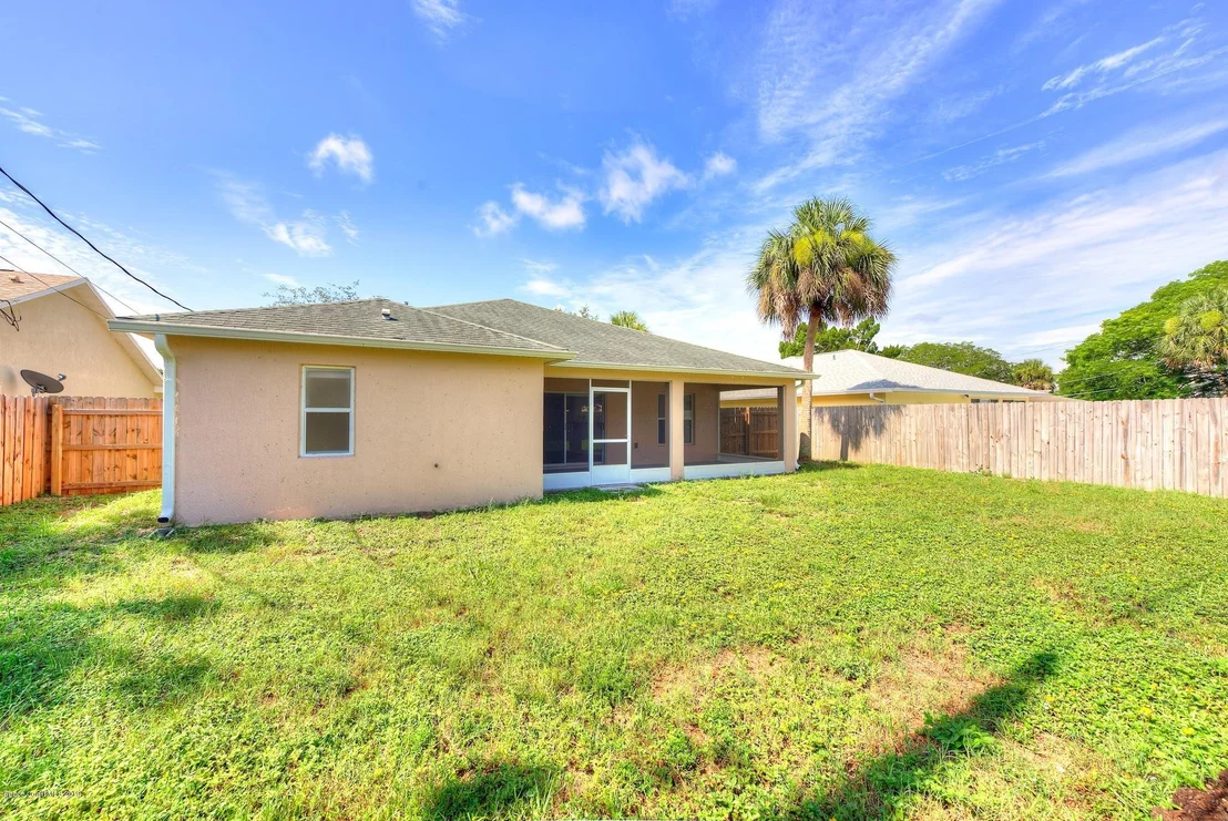Photo of 1768 Palm Ridge Road