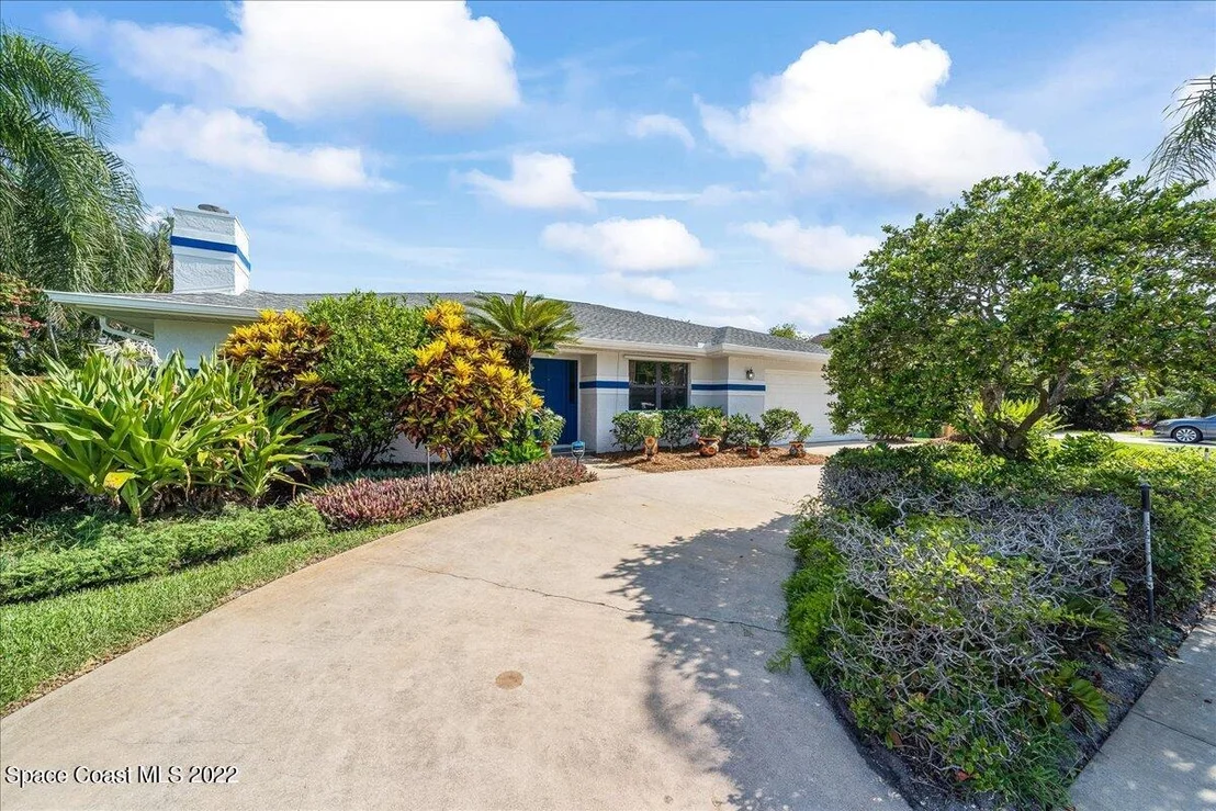 Photo of 655 Jackson Court