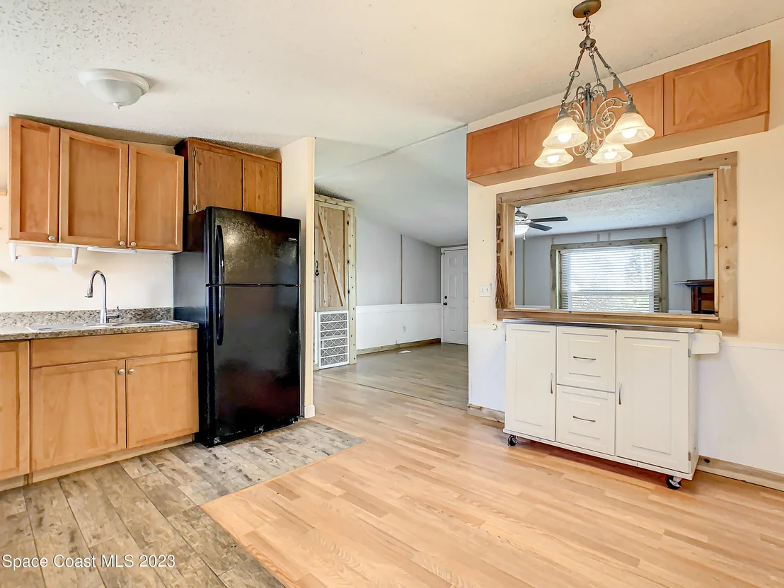 Photo of 9070 Mercury Drive