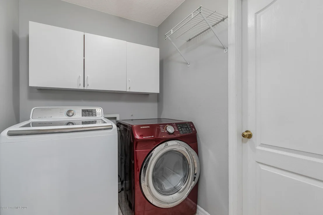 Photo of 895 Villa Drive