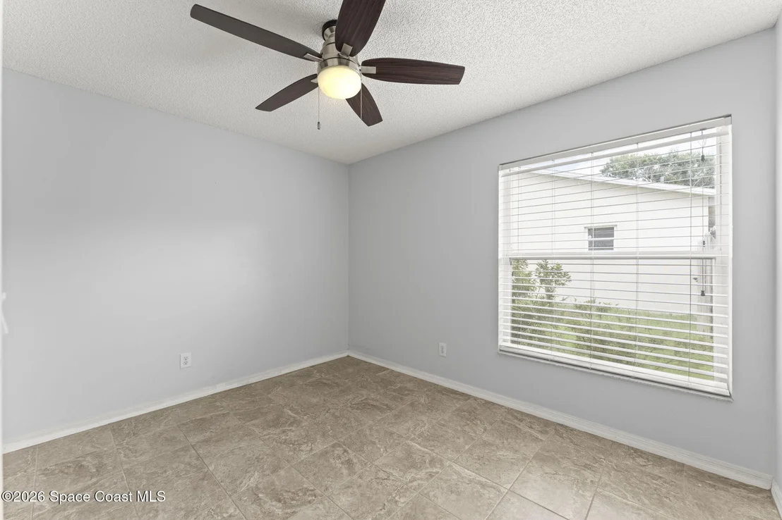 Photo of 970 Kingfisher Way