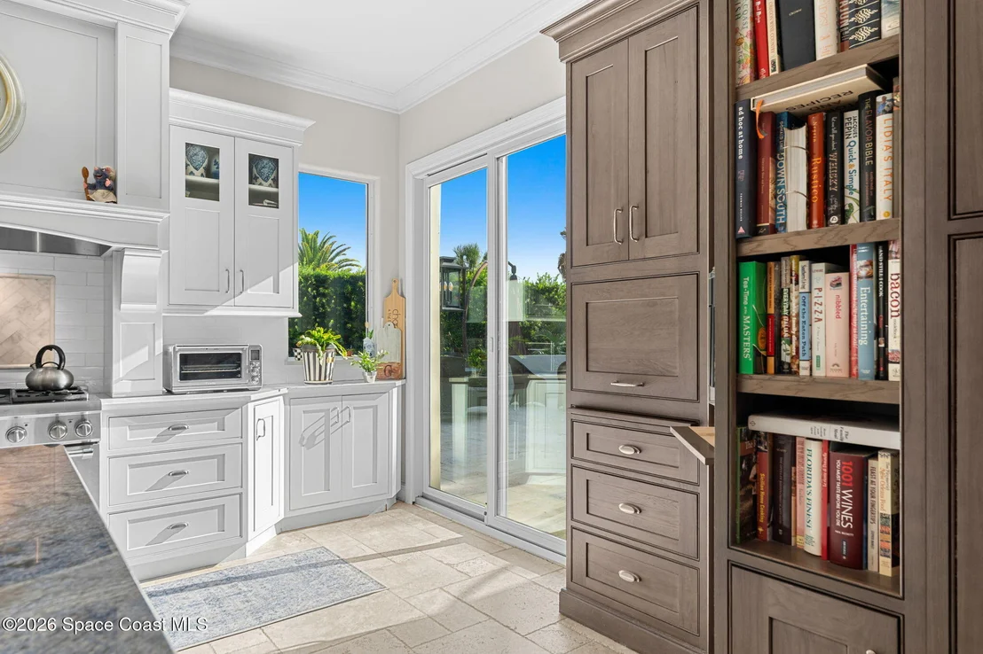 Photo of 339 Cocoa Avenue
