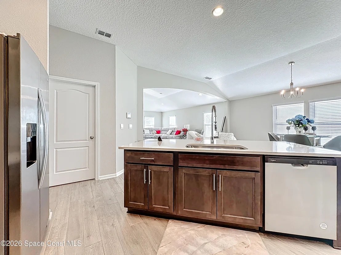 Photo of 65744 Edgewater Drive