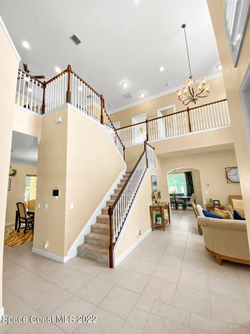 Photo of 2067 Windbrook Drive SE