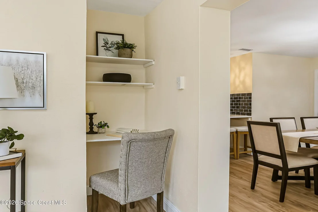 Photo of 2283 Saint Swithin Lane