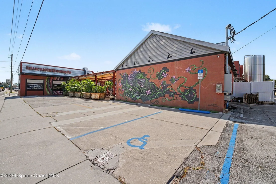 Photo of 640 Old Oak Street